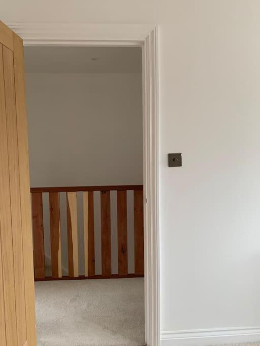 Modern And Cozy Retreat In - Oxford- Sleeps 4 In A Quiet Location * Abingdon-on-Thames